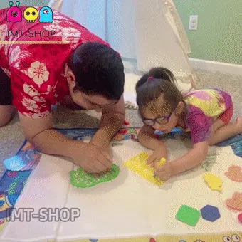 Parent-child drawing activity
